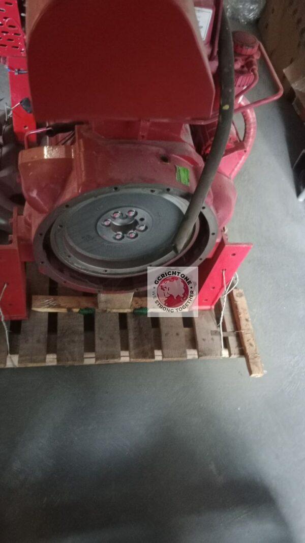 Дизельный двигатель John Deere 6068HF150 4 Дизельный двигатель John Deere 6068HF150